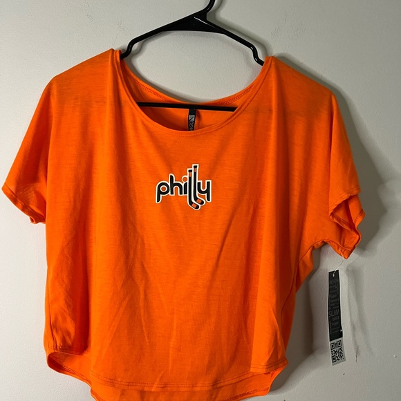 Philadelphia Flyers Women’s Orange Graphic Crop Top - Picture 1 of 4
